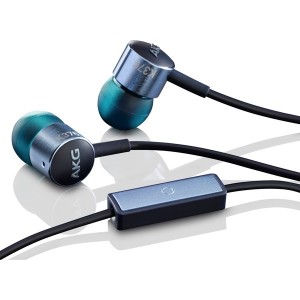 AKG K376