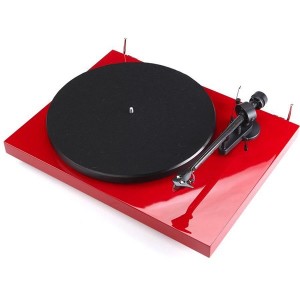 s-DebutCarbon-red-300214183032525489971421b19.jpg